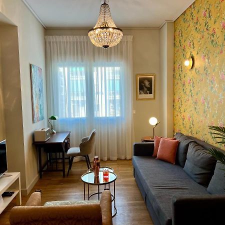 Mrs Holiday Apartment Atene Esterno foto