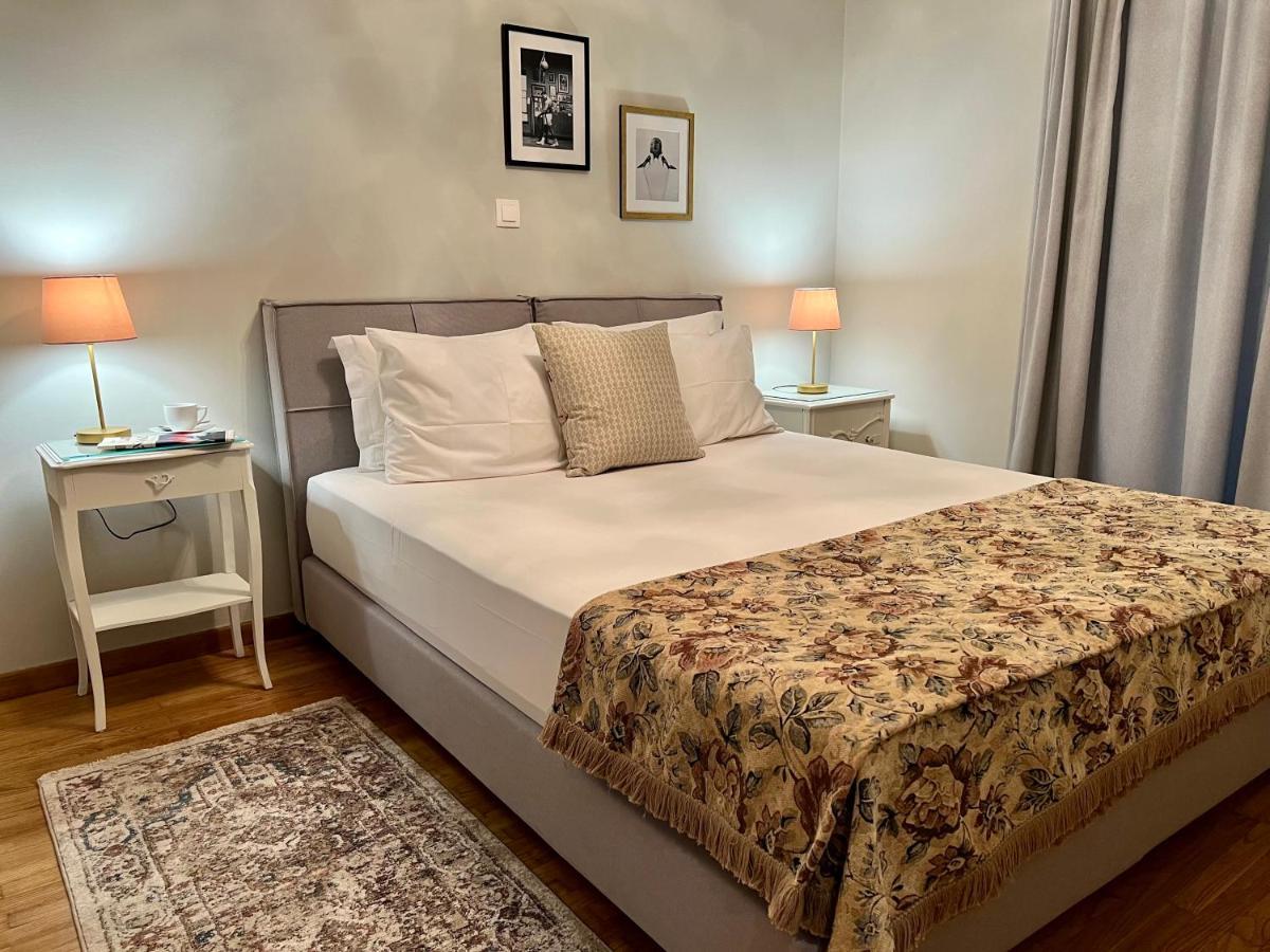 Mrs Holiday Apartment Atene Esterno foto