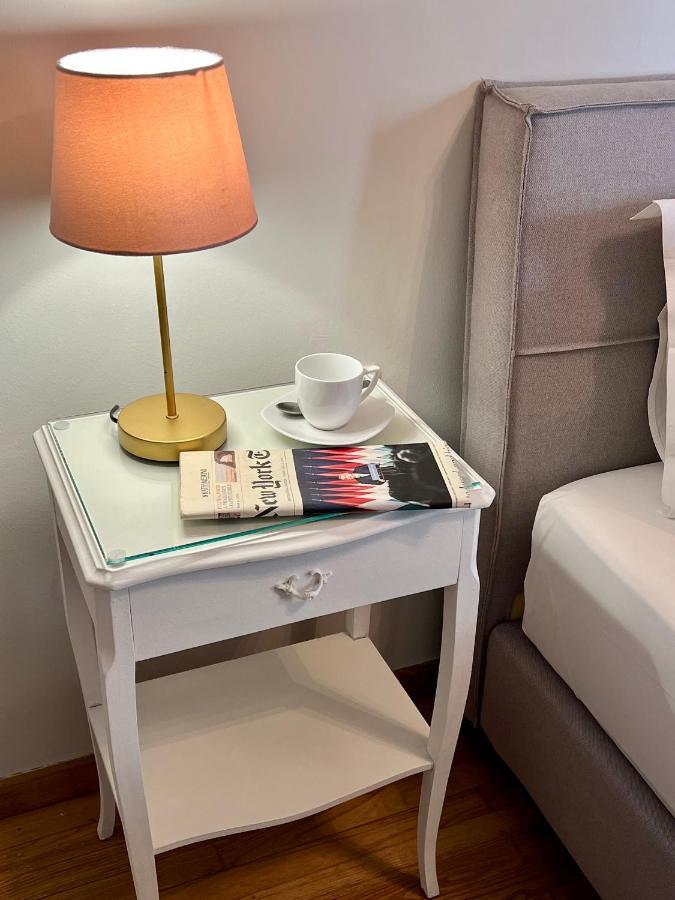 Mrs Holiday Apartment Atene Esterno foto